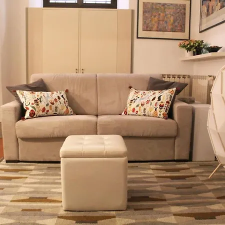 Apartment Casa Nausicaa, Piano Terra Nel Cuore Della Citta, Confortevole E Silenzioso